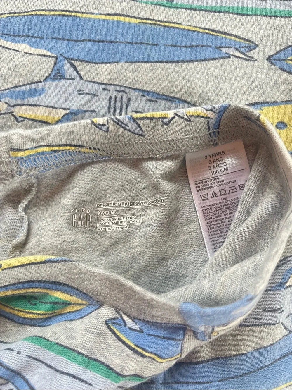 GAP VGUC Organic Cotton Shark Surf Board Print Short Pajamas